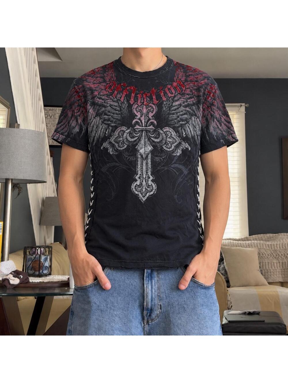 Beautiful vintage style, Y2K grunge affliction T-shirt.